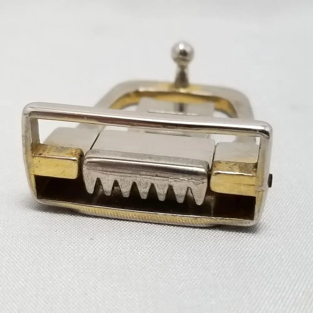 Vintage Belt Buckle Clamp Enclosure Letter D‎ Dress Buckle